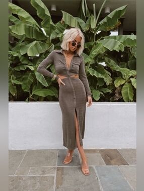 12th Tribe Afternoon Delight Cutout Midi Dress in Grey, Medium